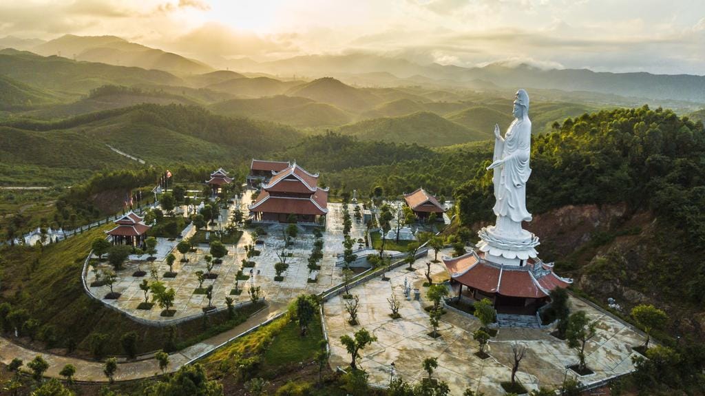 Khách sạn Mường Thanh Luxury Diễn Lâm