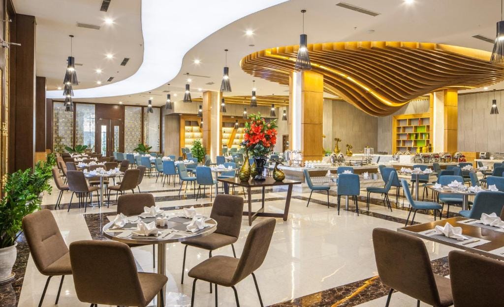 Khách sạn Mường Thanh Luxury Nhật Lệ
