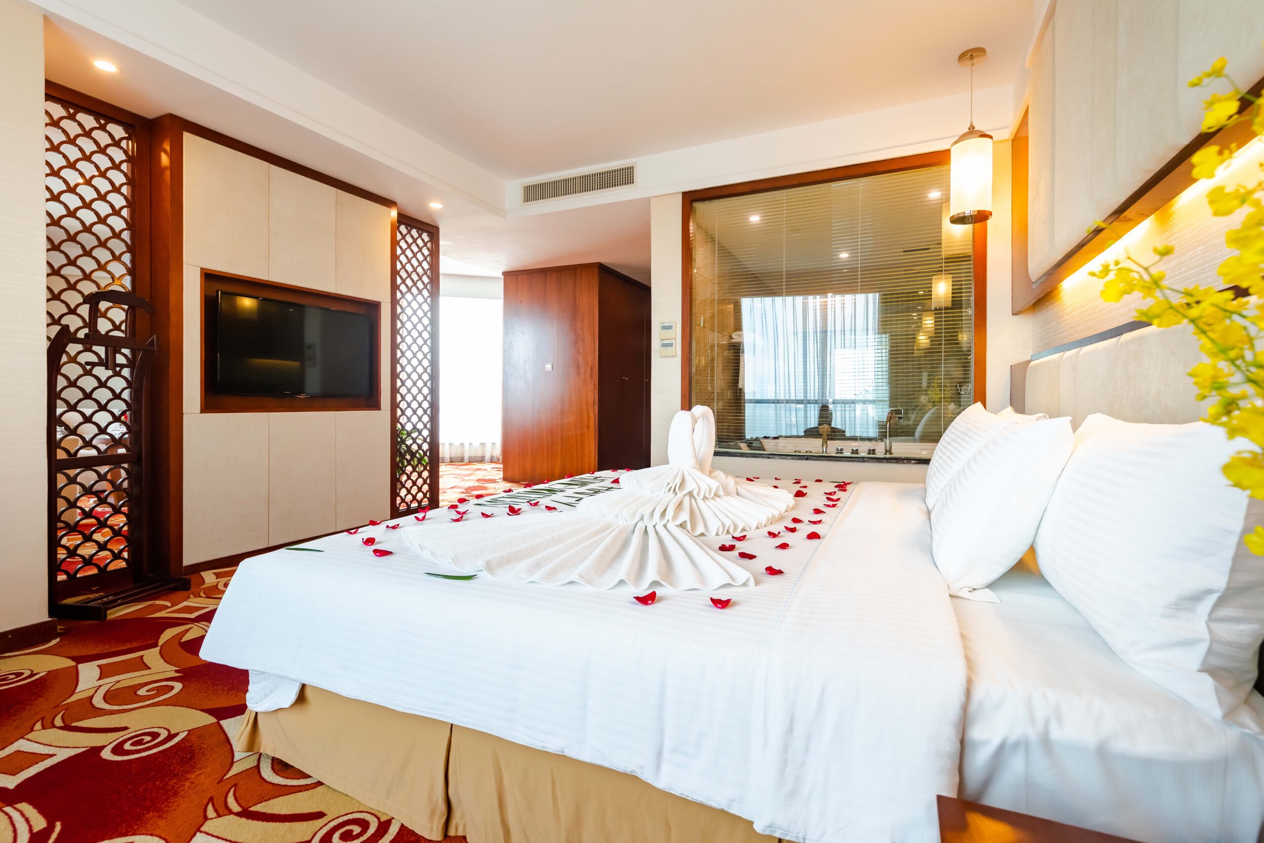 Khách sạn Mường Thanh Luxury Quảng Ninh